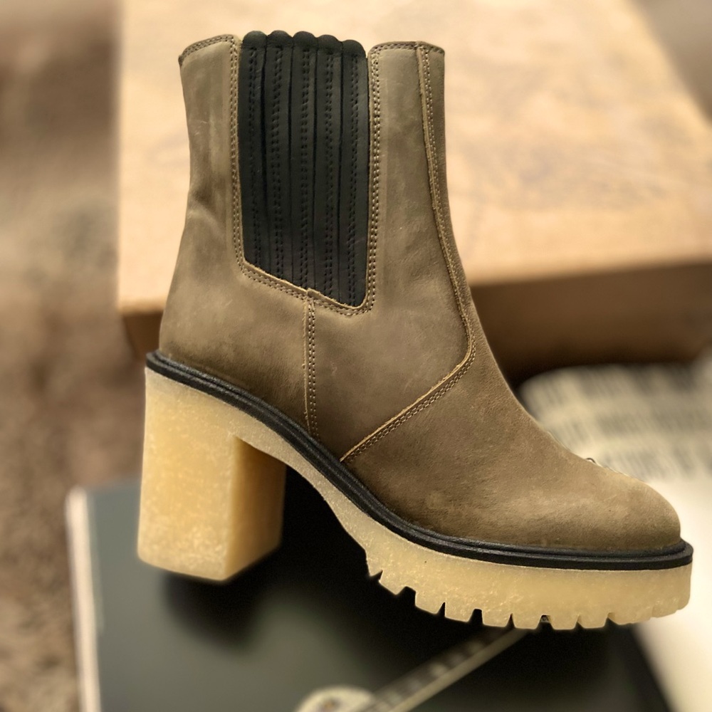 Free People James Chelsea Boots - Picture 9 of 10